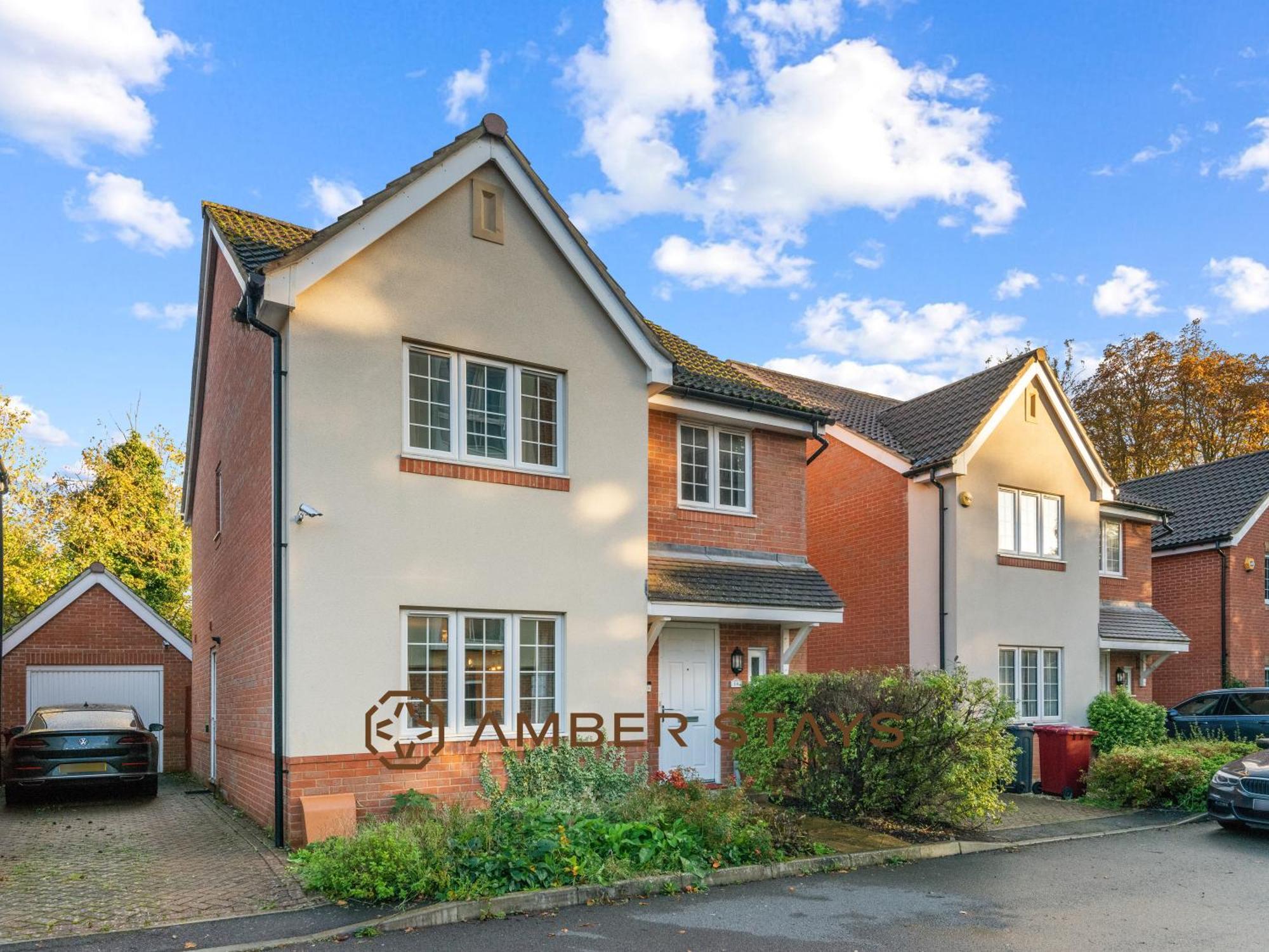 Spacious 5 Bed House In Reading By Amber Stays, Perfect For Business & Contractors, Sleeps 12! Eksteriør billede