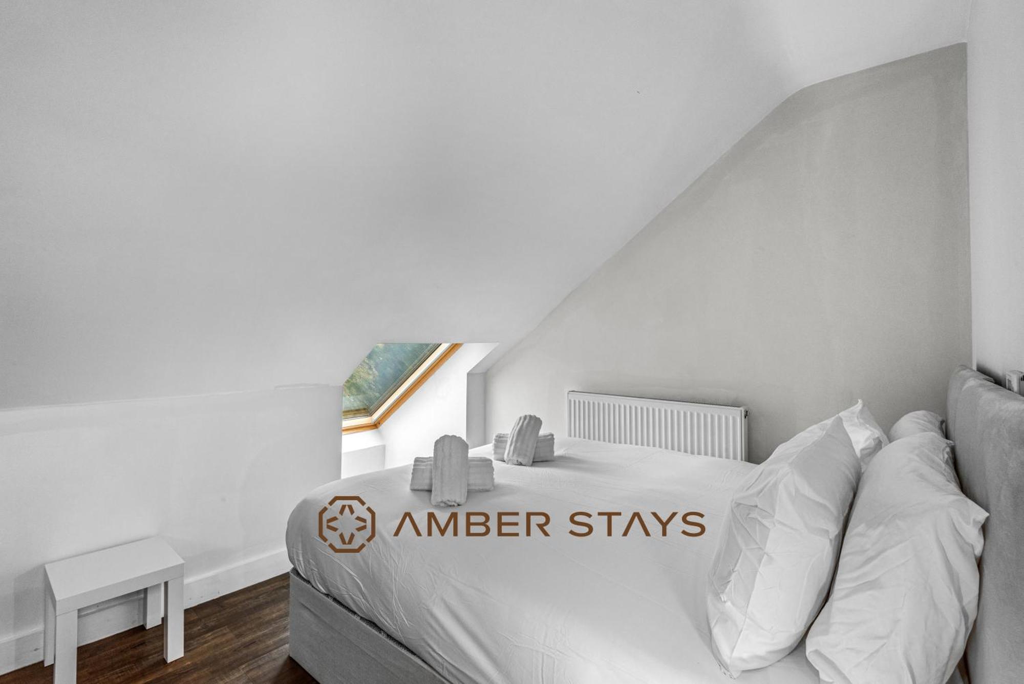 Spacious 5 Bed House In Reading By Amber Stays, Perfect For Business & Contractors, Sleeps 12! Eksteriør billede