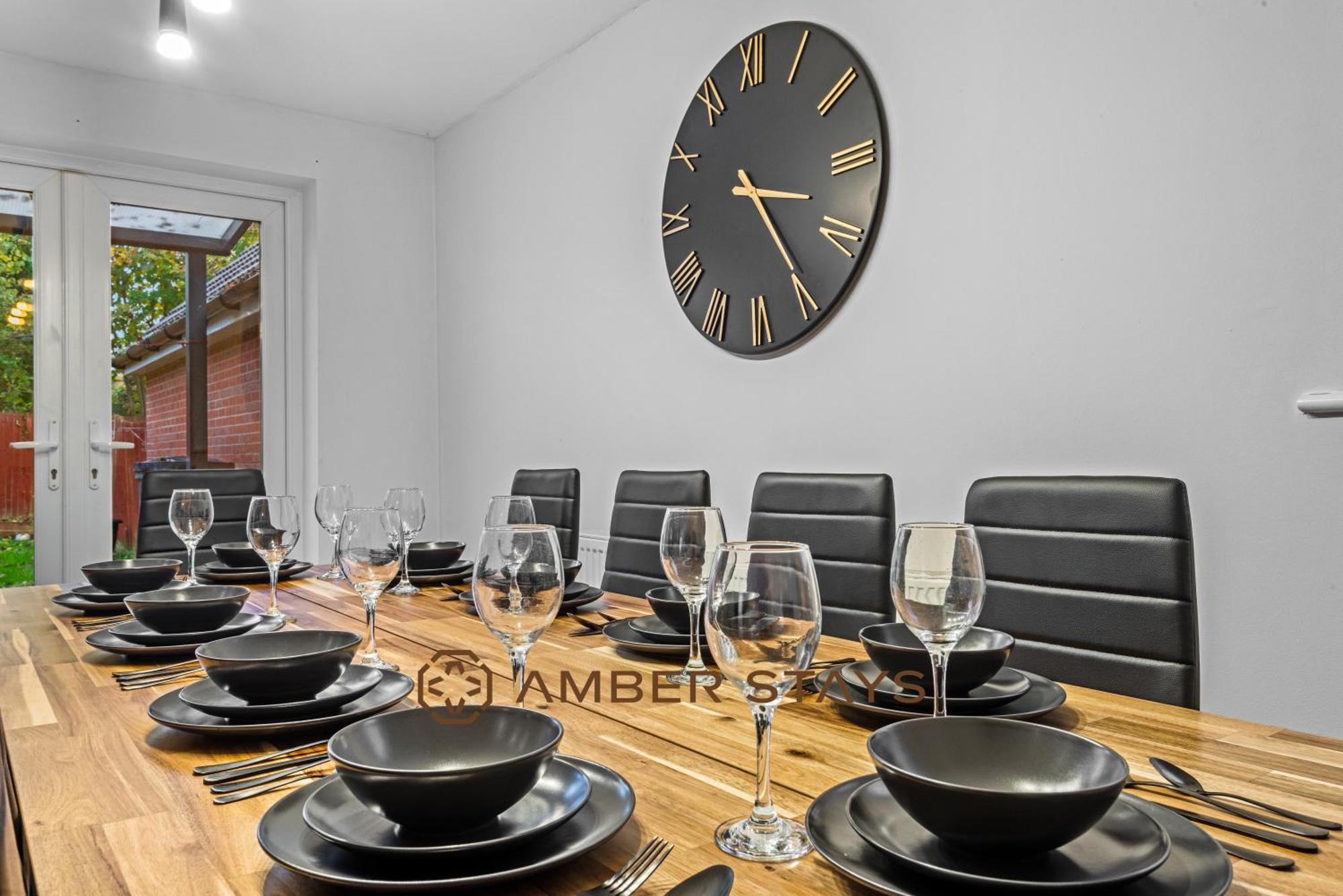 Spacious 5 Bed House In Reading By Amber Stays, Perfect For Business & Contractors, Sleeps 12! Eksteriør billede