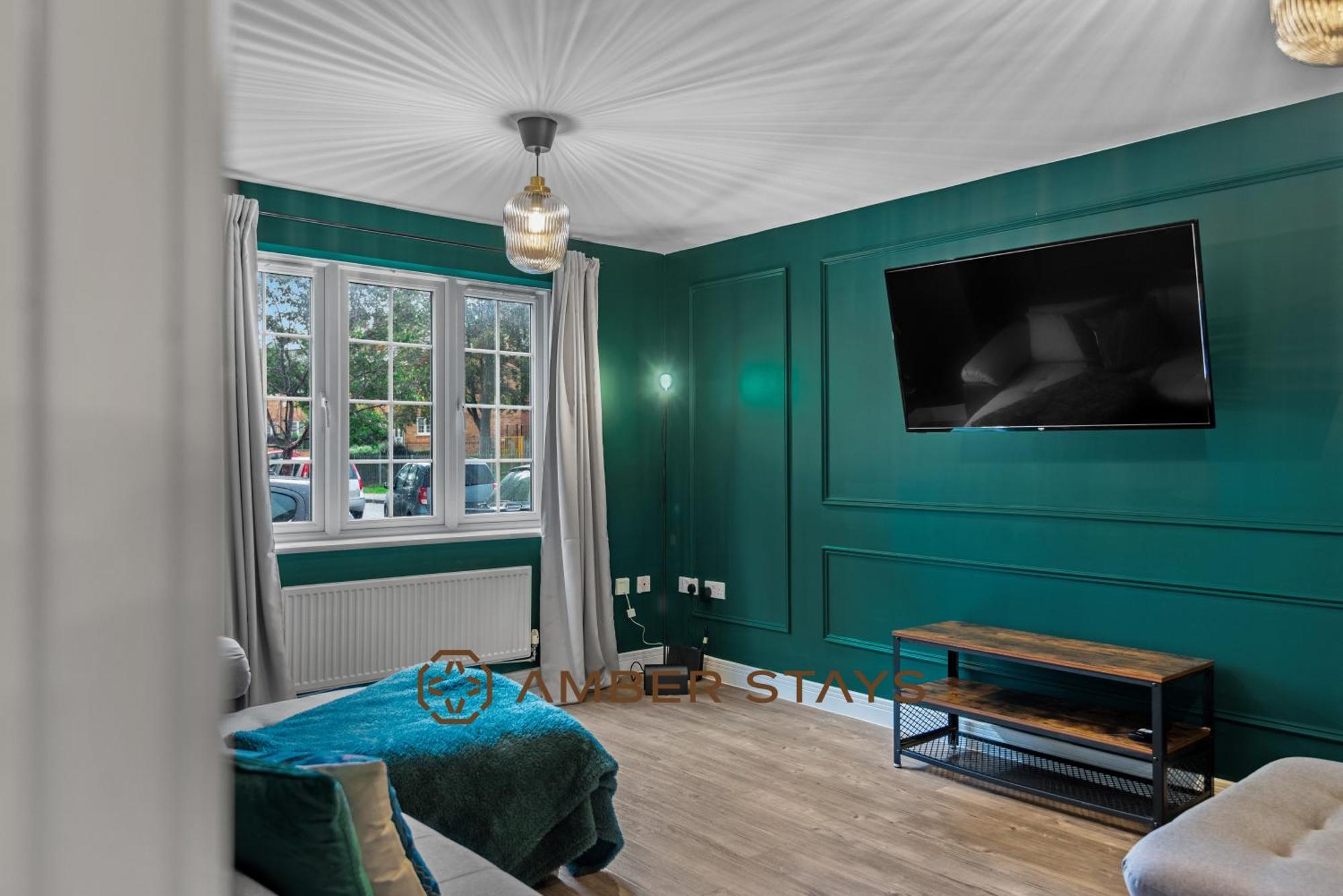 Spacious 5 Bed House In Reading By Amber Stays, Perfect For Business & Contractors, Sleeps 12! Eksteriør billede